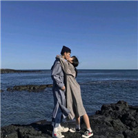 動漫女孩黑白頭像唯美8