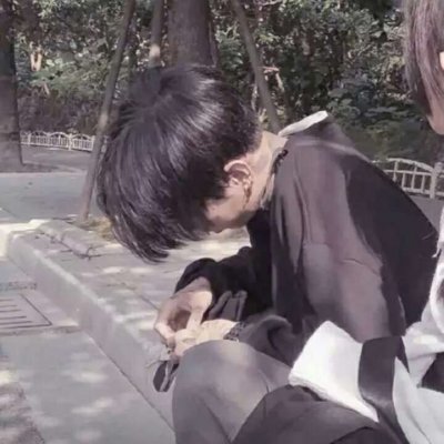 黑色幸運(yùn)頭像12